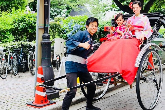 Ride a rickshaw wearing a kimono in Asakusa! Enjoy authentic traditional culture! - Understanding the possible size surcharge