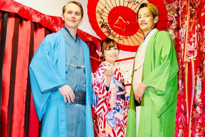 Ride a rickshaw wearing a kimono in Asakusa! Enjoy authentic traditional culture! - Exploring Sensoji and Asakusa after the ride