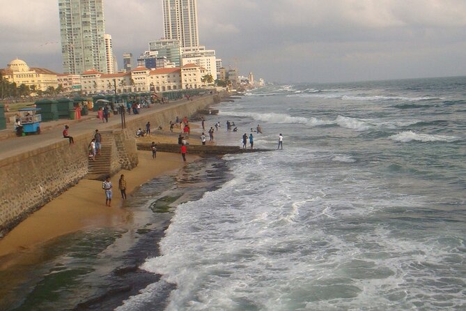 Ride and Explore Colombo and Food By Tuk Tuk Tour All Inclusive - Tea, handicrafts, gems, and the food promise