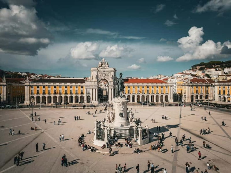 Ride the Stories of Lisbon – Tuk Tuk Experience - São Jorge Castle and Santa Maria Maior