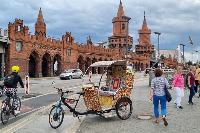 Romantic Berlin Rickshaw City and Photo Tour - incl. pick-up - Museum Island and Berlin’s older core
