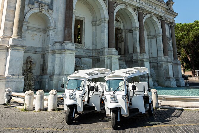 Rome 2h Tuk-tuk Tour with Prosecco & Hidden Gems - Aventine Hill and the Orange Tree Garden