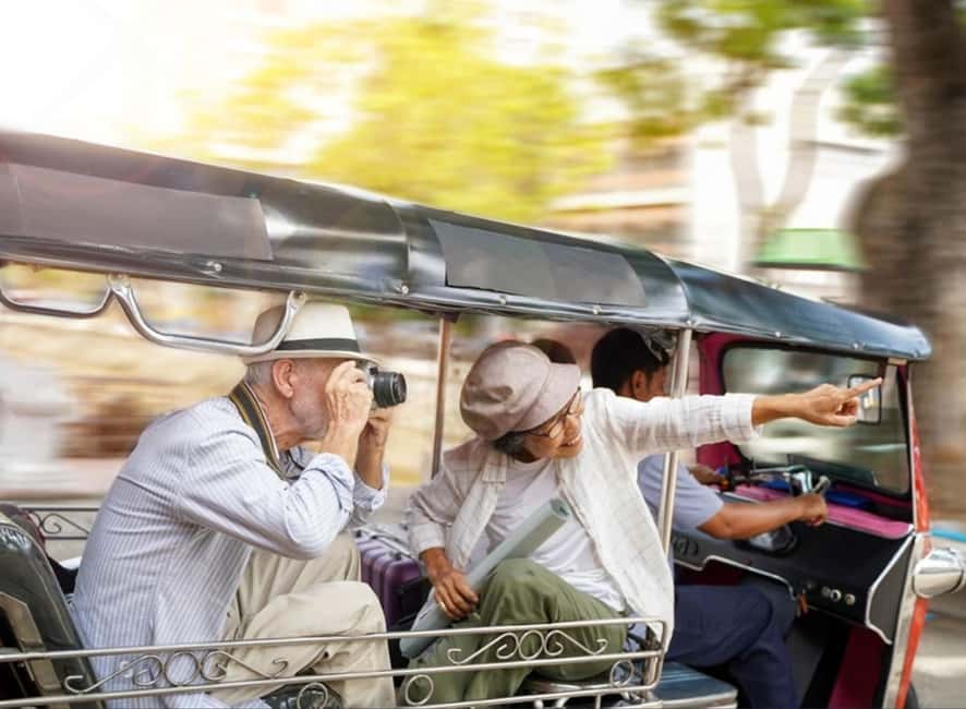 Rome City Sightseeing by Golf Cart Or Tuk Tuk (Private) - Trevi Fountain and the city’s famous center