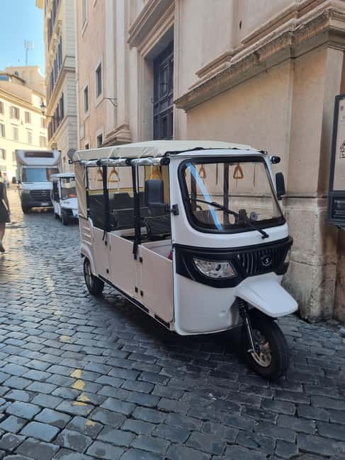 Rome: Electric Tuk-Tuk photo experience with driver - Rome by Tuk-Tuk: A Fast Introduction to the City