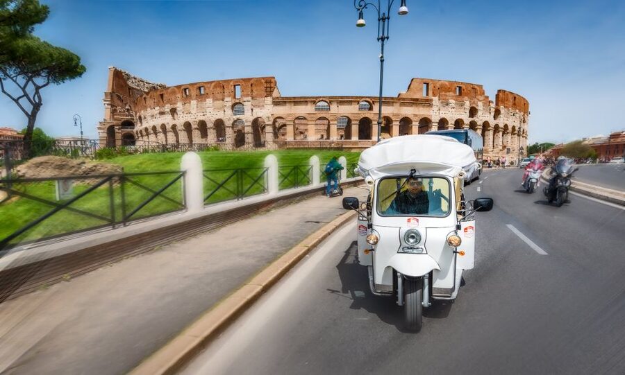 Rome: Private City Tour by Electric Tuk Tuk - Panoramic terraces and grand piazzas