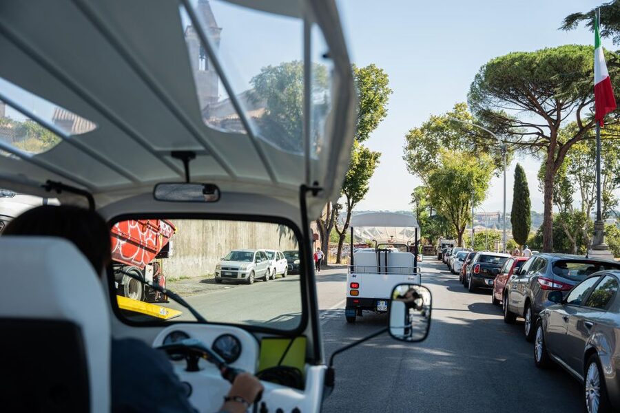 Rome: Private Tuk Tuk Tour with Hotel Pickup and Prosecco - Janiculum Hill and the Prosecco stop