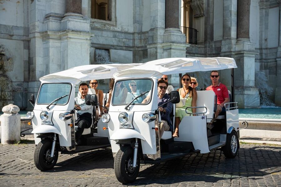 Rome: Private Tuk Tuk Tour with Hotel Pickup and Prosecco - Starting at your hotel and setting the tone