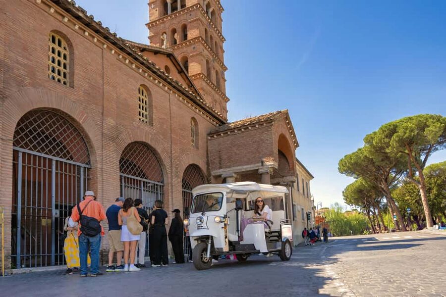 Rome: Tuk-Tuk Guided Tour in Rome City Center - Ancient Rome from the Mouth of Truth to Capitoline Hill