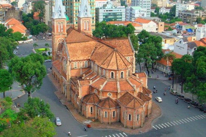 Saigon Then & Now: A Bygone Cyclo Adventure - Why a cyclo works so well in Saigon