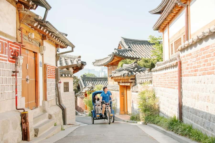 Seoul Private Pedicab Tour : Bukchon Anguk Hanok Village - Why a Pedicab Makes Sense in Bukchon