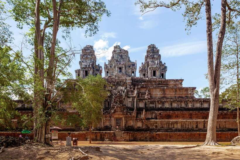 Siem Reap: Angkor Wat Tour Explore The Most Iconic Temples - What this Angkor Wat day is really like