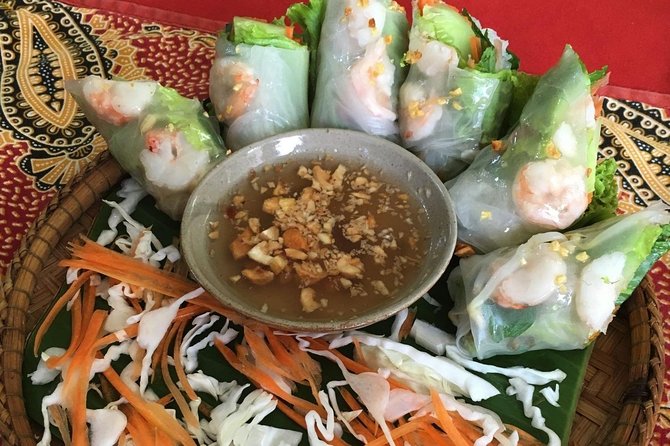 Siem Reap Evening Street foods Tours by Tuk Tuk - The human side: guides, photos, and food confidence