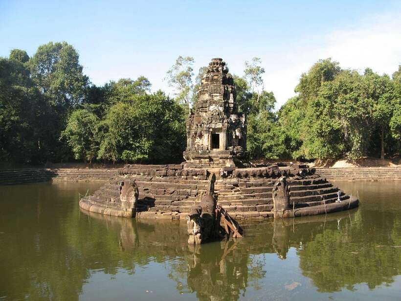 Siem Reap: Grand Circle Temples Tour With Private Tuk-Tuk - What the $26 price really covers