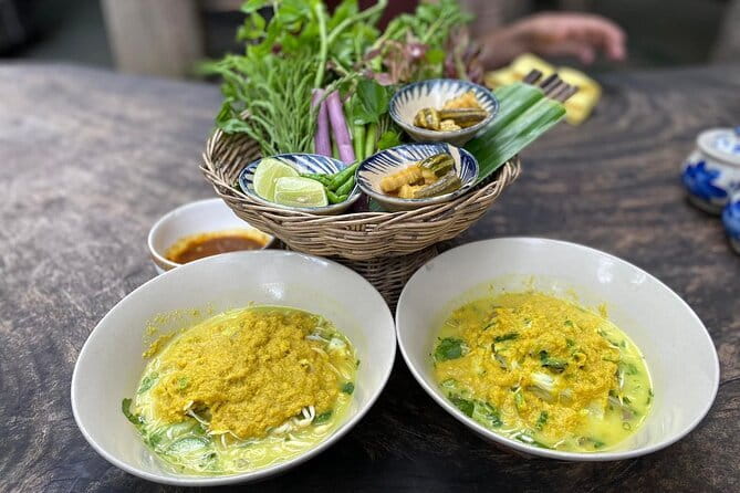 Siem Reap Morning Market & Food Tour by Tuk Tuk - Reading Siem Reap through the Old Market