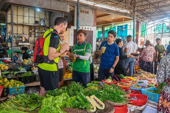 Siem Reap Morning Market & Food Tour by Tuk Tuk - Nom Banh Chok at Phum Num Banh Chok