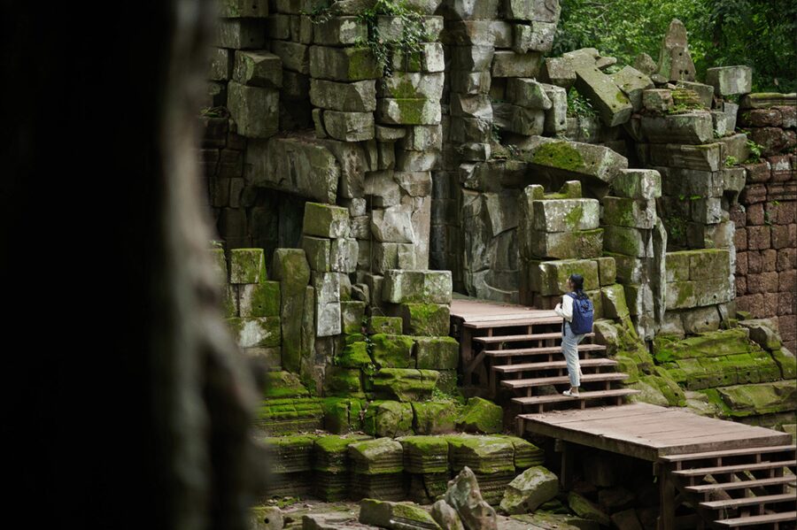 Siem Reap : Private Tuk-Tuk Tour of the Magnificent Temples. - Angkor Thom and the many faces of Bayon