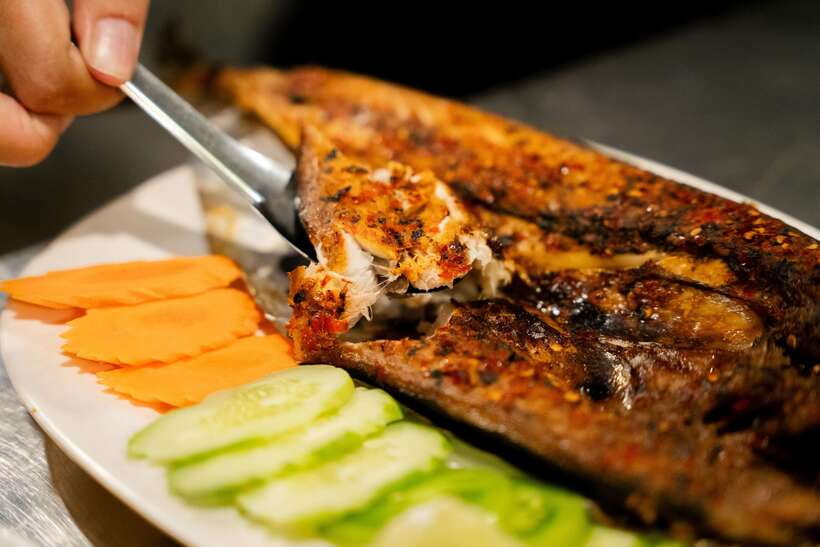 Siem Reap's Ultimate Street Food Tour by Tuk Tuk - Wat Kesararam and the Late-Night Street Stall