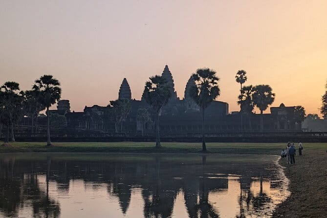 Siem Reap Temple Tuktuk Tour: Explore Angkor Wat and beyond. - A simple way to reach Angkor’s biggest sights