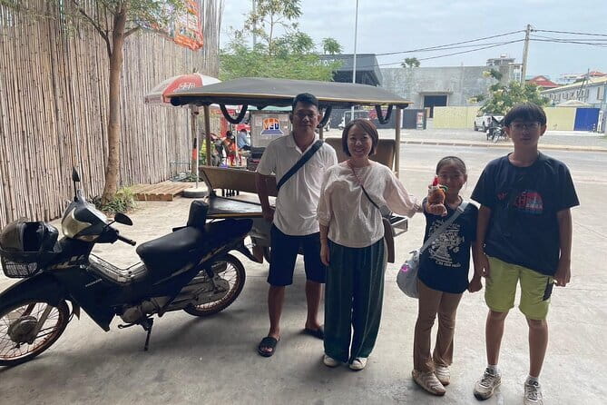 Siem Reap Temple Tuktuk Tour: Explore Angkor Wat and beyond. - Angkor Wat: start with the great centerpiece