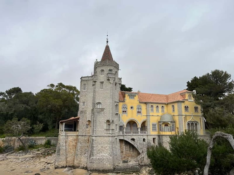 Sintra: Full-Day Guided Tuk-Tuk Tour - Quinta da Regaleira and Quinta Relógio