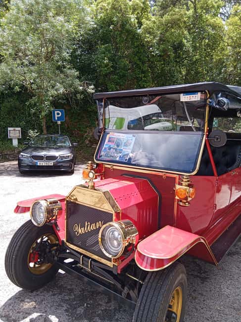 Sintra: Mountain tour by vintage TukTuk - The Moorish Castle from the mountain road