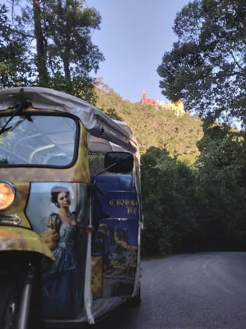 Sintra Tour: Palaces and Dream Landscapes in Tuk Tuk - Finishing with Sintra’s famous pastries