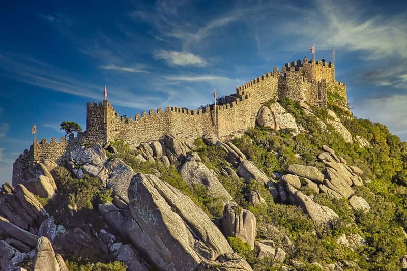 Sintra: Vintage electric Tuk Tuk tour, Pena Palace 4/5 hours - The Moorish Castle from the road