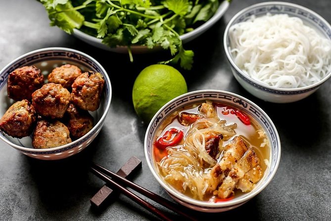 Small-Group Street Food Cyclo Tour of Hanoi Old Quarter - How the guides shape the experience