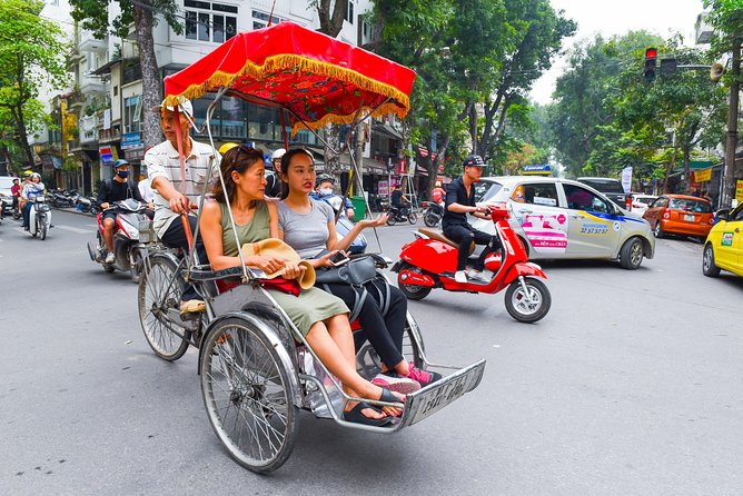 Small-Group Street Food Cyclo Tour of Hanoi Old Quarter - What you eat: four Hanoi standards