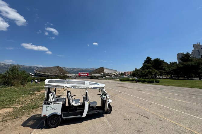 Split Eco Tuk Tuk City Tour - Guides and the feel of the experience