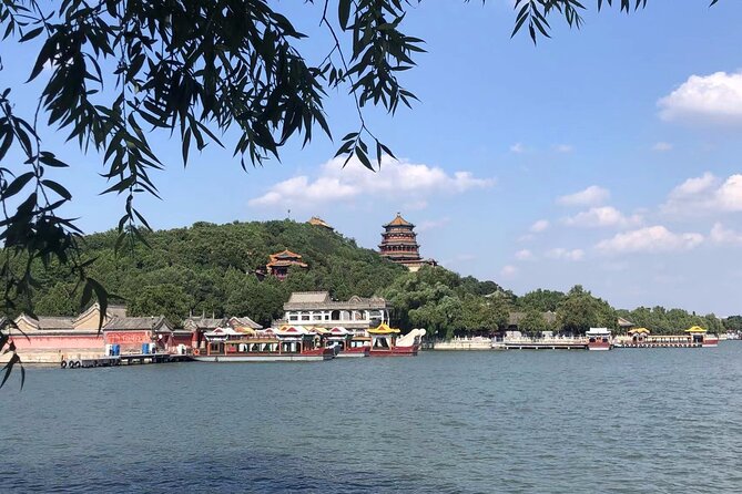 Summer Palace, Hutong Rickshaw, Lama and Confucius Temple Tour - Lunch and the value of the private car