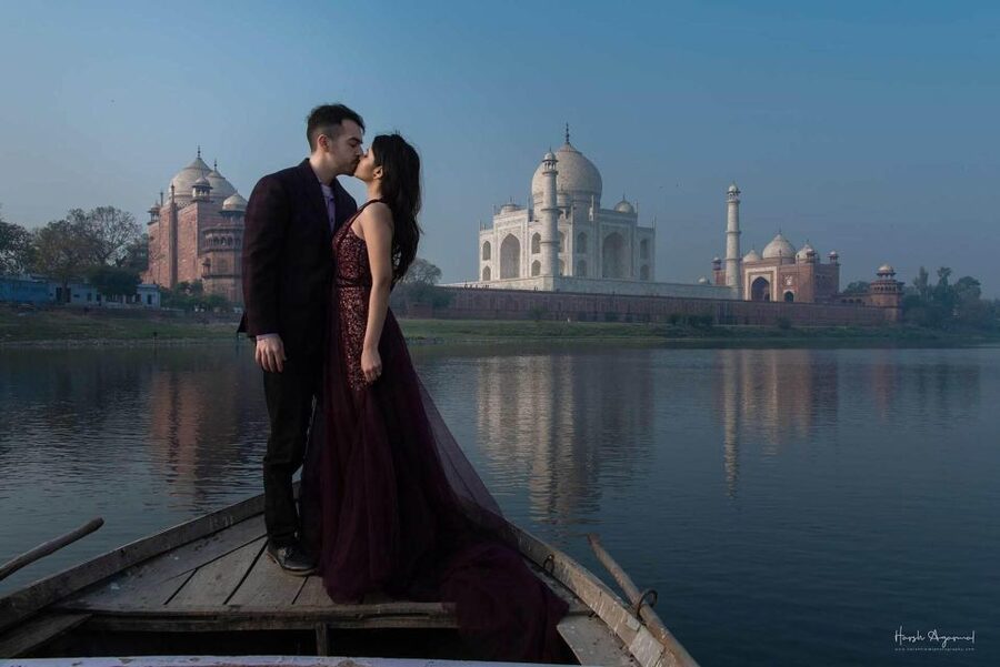 Sunrise Taj Mahal, Agra Fort & Mehtab Bagh Tour by Tuk Tuk - Starting with pickup and the early tuk tuk ride