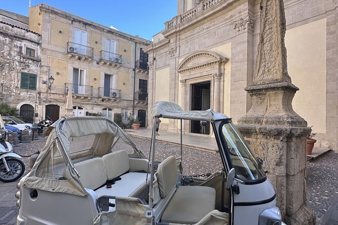 Syracuse and Ortygia by tuk-tuk 2-hour tour - Caravaggio and Saint Lucia