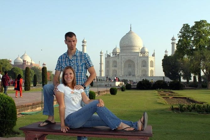 Taj Mahal by Tuk Tuk : A Local-Style Adventure - The driver and guide make the difference
