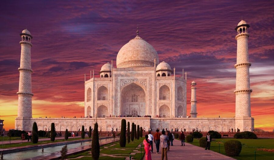 Taj Mahal Sunset Tour By Tuk Tuk with Private Guide - Agra bazaars and the optional dinner stop
