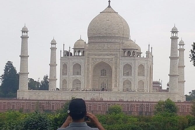 Taj Mahal Tour By Auto Or Rickshaw - Starting early for the Taj Mahal
