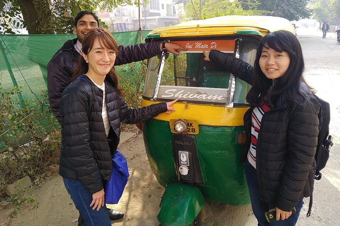 Tajmahal Full day Tour by tuk tuk - Starting at the Taj Mahal around sunrise