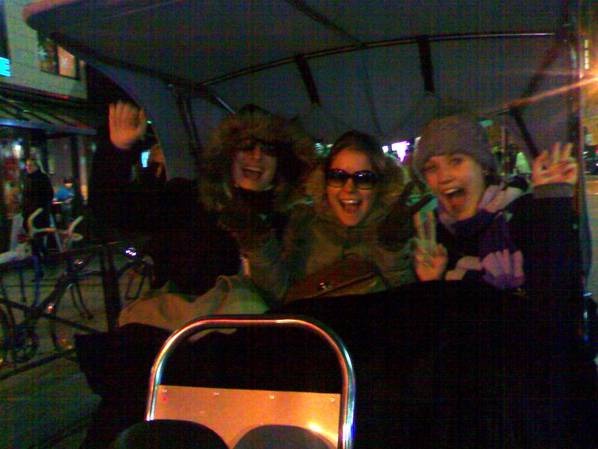 The Latin Quarter: 2, 3 or 4H Private Tuk-tuk Tour in Paris - Weather, comfort, and the open-air format