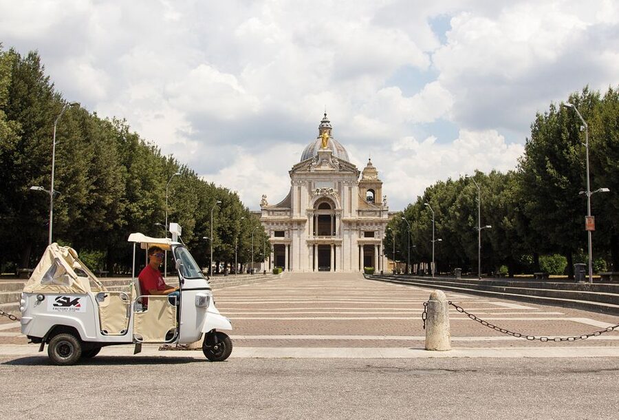 The Life of Saint Francis Tour by Tuk Tuk: English & Spanish - Key points to know before booking