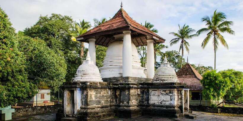 Three Temples Loop In Kandy Day Tour By Tuk Tuk - Embekka Devalaya and Its Remarkable Drummers’ Hall