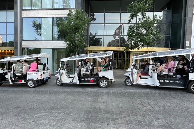 Tour en tuk-tuk electrico por MADRID MODERNO - Gates, fountains, and Madrid’s railway heart