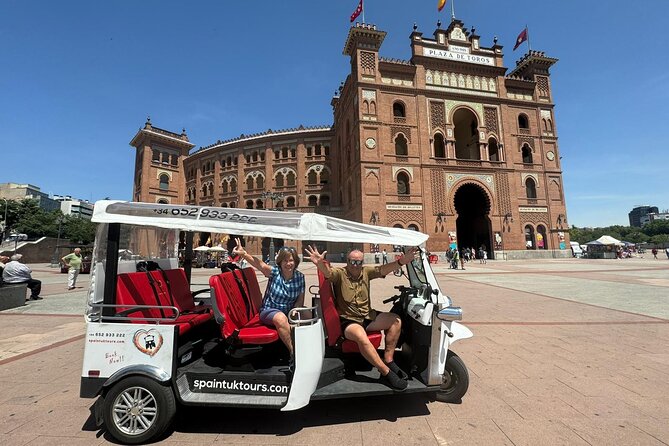 Tour Madrid: Royals, Plazas & Secrets 3H - The Royal Palace, Almudena Cathedral, and Sabatini Gardens