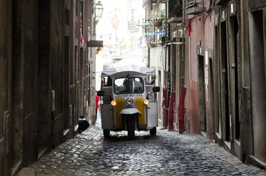 Travel to the Medieval part of Lisbon by Tuk Tuk - Portas do Sol and the First Big View