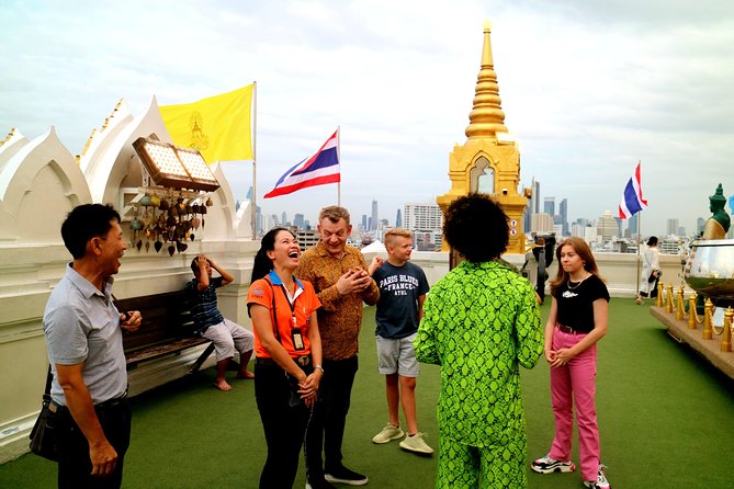 Tuk Tuk Bangkok Private Tour: WW2 Pad Thai, 360-Viewpoint, Chinatown (Pickup) - Guides, flexibility, and the private format
