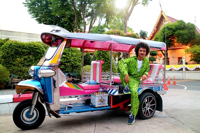 Tuk Tuk Bangkok Private Tour: WW2 Pad Thai, 360-Viewpoint, Chinatown (Pickup) - Price, pace, and who gets the best value
