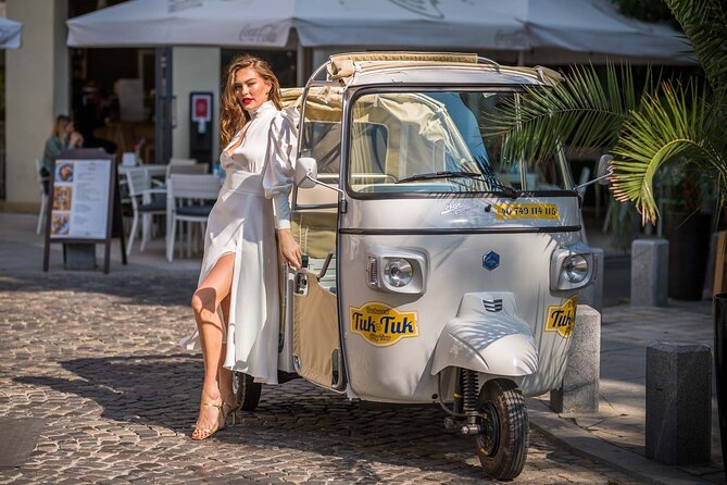 Tuk Tuk Bucharest Romantic Tour with miniBAR - Palace of Parliament: Bucharest’s oversized symbol