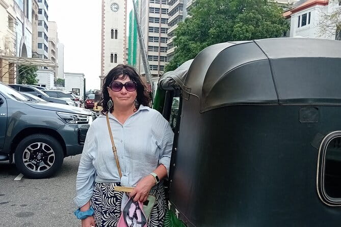 Tuk-Tuk City Tour Colombo SL - Why a tuk-tuk is a smart way to see Colombo