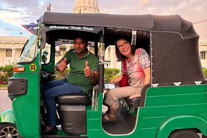 Tuk-Tuk City Tour Colombo SL - Sambodhi Chaithya and the waterfront