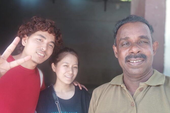Tuk Tuk Kochi Tours with pickup from Cruise Ship - Meeting Your Driver at the Cruise Terminal