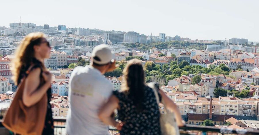 Tuk Tuk Lisbon: 3H00 Lisbon Charms - Alfama and Lisbon’s hilltop viewpoints